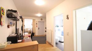 Diele - 4 Zimmer 4- Zimmerwohnung in Bonn