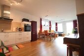 Wohn-/Esszimmer - 