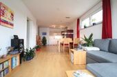 Wohn-/Esszimmer - 