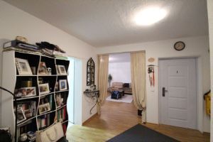 Diele - 4 Zimmer 4- Zimmerwohnung in Bonn