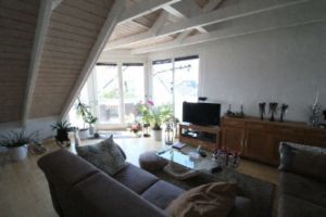 Wohn- / Esszimmer - 3 Zimmer Dachgeschoßwohnung in Bad Honnef - Rhöndorf