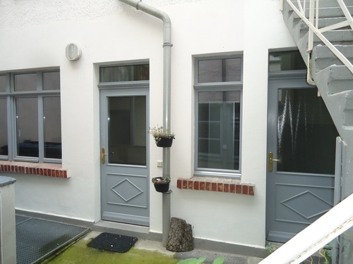 Kleines Büro Hof-Eingang - 