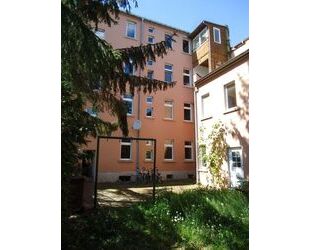 5-Raum-Wohnung mit Balkon - 630,00&nbsp;EUR Kaltmiete, ca.&nbsp; 90,00&nbsp;m&sup2;&nbsp;Wohnfl&auml;che in Naumburg (Saale) (PLZ: 06618)