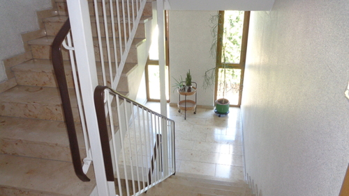 Treppenhaus - 3 Zimmer 3- Zimmerwohnung zum Kaufen in Naumburg (Saale)