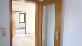 Flur Blick ins Wohnzimmer weiter Kinderzimmer - 