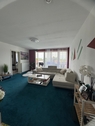 Geräumiges Wohnzimmer - 