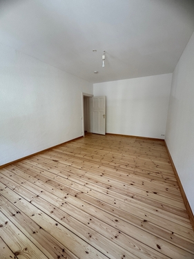 Schöner Dielenboden - 1 Zimmer Etagenwohnung in Berlin