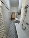 Bad mit Wanne - 
