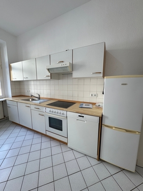 Gepflegte Einbauküche - 