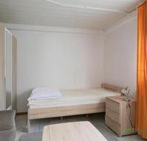 (EF1325_M) Kassel-Landkreis: Baunatal, möblierte Souterrain-Wohnung im OT Altenbauna, für Wochenendheimfahrer