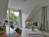 Blick ins Wohnzimmer - (EF1037_M) Dresden: KleinpestitzMockritz, Erstbezug in neu möblierte Wohnung mit Tiefgarage, Balkon und Service
