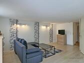 Blick in den Wohnraum - (EF1047_M) Kassel-Landkreis: Kaufungen, kleines möbl. Apartment mit sep. Eingang und Terrasse, Service inkl.