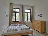 Blick ins Schlafzimmer - 