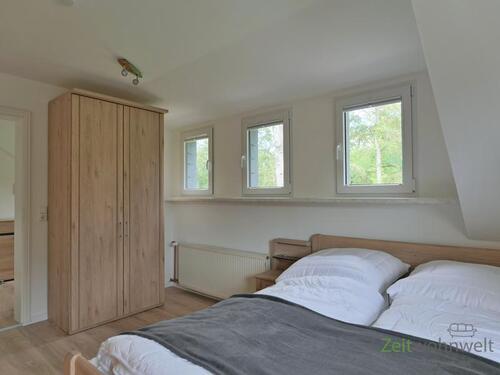 Kleiderschrank im Schlafzimmer - Etagenwohnung mit 55,00 m² in Dresden zur Miete