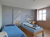 Blick in den Wohnraum - (EF0854_M) Erfurt: Krämpfervorstadt, modernes möbliertes Apartment mit Schreibtisch, Dusche und WLAN