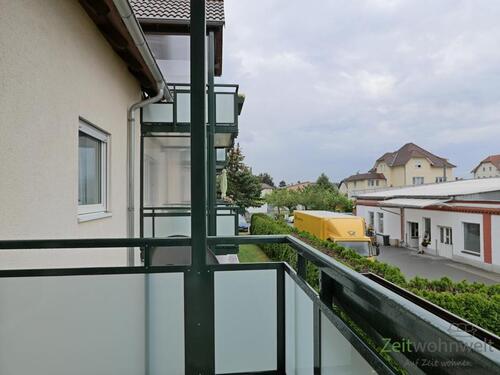 Balkonblick bei Regenwetter - 2 Zimmer Etagenwohnung in Eisenberg