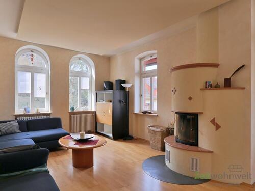 großes Wohnzimmer mit Kamin - (EF1249_M) Eisenach: Eisenach, große möblierte Wohnung mit 2x BadWC und Balkon in einer schönen Stadtrandvilla