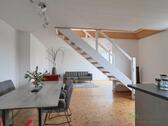Blick in die Business-Lounge - (EF1247_M) Dresden: Langebrück, möbliertes Business-Apartment, Maissonette, mit Balkon, Aufzug, PKW-Stellplatz