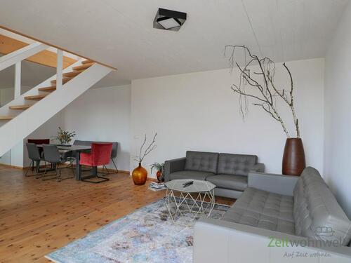 Balkonblick in die Business-Lounge - 