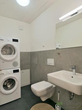 Gäste-WC und Waschmaschine - 