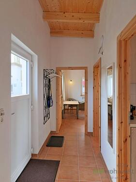 Hauseingang und Flur - 