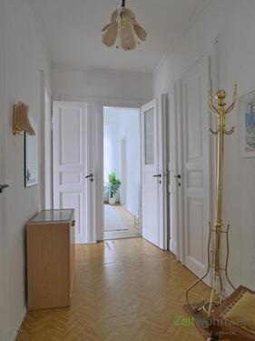 zentraler Wohnungsflur - 