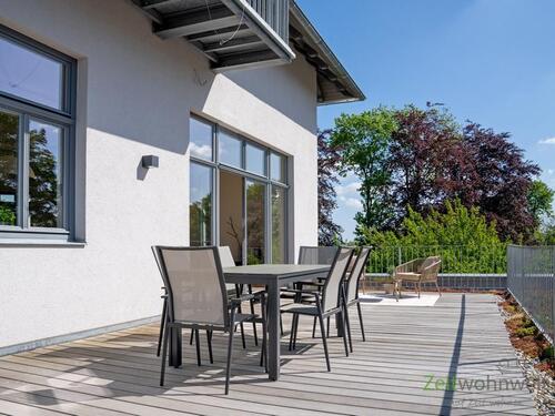 Balkonausblick - (EF0974_M) Dresden: Langebrück, möbliertes XXL-Luxusapartment mit Sonnenterrasse, Aufzug, 2x Bad WC, PKW-Stellplatz