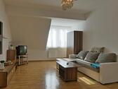 Couch und Kleiderschrank - (EF0564_M) Gera: Ronneburg, geräumige möblierte 1-Zimmer-Wohnung mit Wohnküche, WLAN inklusive