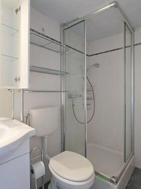 Dusche und WC - 