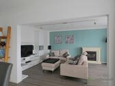 Blick ins Wohnzimmer - (EF1202_M) Kassel-Stadt: West, komfortabel möblierte Wohnung mit großem Wohn-Esszimmer und sonnigem Balkon