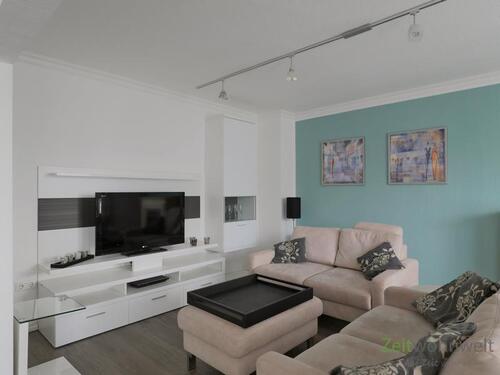 Blick zum TV - 2 Zimmer Etagenwohnung zur Miete in Kassel