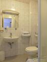 Bad mit Dusche - Etagenwohnung mit 21,00 m² in Erfurt zur Miete