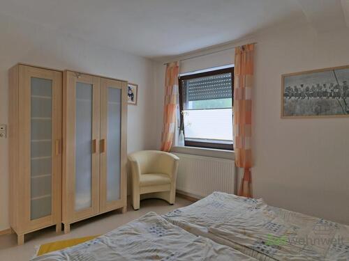Kleiderschrank - 