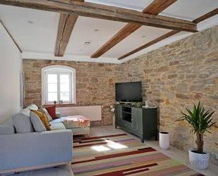 (EF1013_M) Dresden: Briesnitz, möblierte Wohnung nahe der Elbe in historischem Gebäude, WLAN und Reinigungsservice inkl.