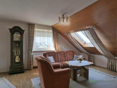 Blick ins Wohnzimmer - (EF1170_M) Kassel-Landkreis: Lohfelden, preiswerte möblierte Wohnung in ruhiger Wohnsiedlung, Service inklusive