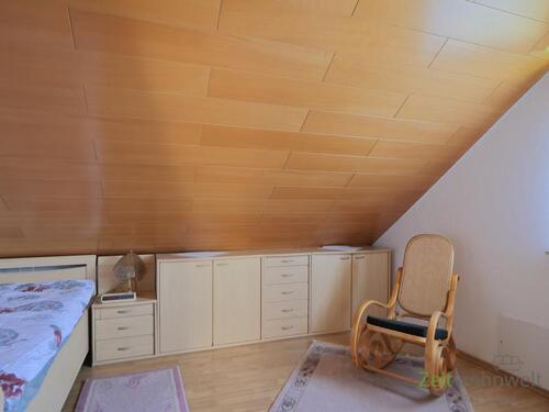 Blick ins Schlafzimmer - 