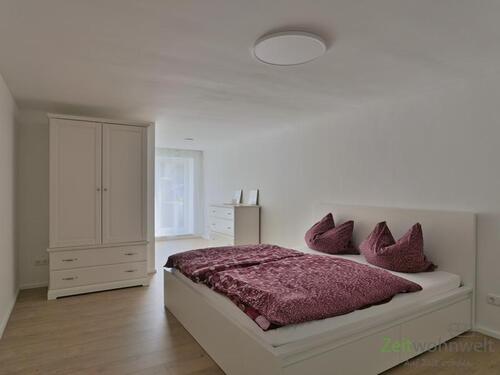Blick ins Schlafzimmer - 