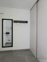 Eingang mit Garderobenschrank - 