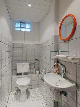 separates WC - 