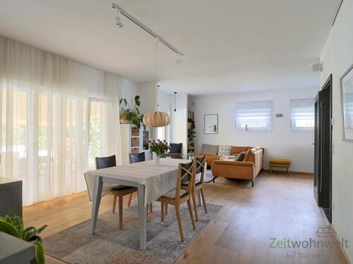 Blick ins Wohnzimmer - 4 Zimmer Haus zur Miete in Ahnatal