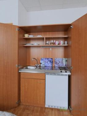 kleine Küche im Schrank - Etagenwohnung mit 30,00 m² in Meißen zur Miete