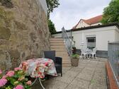 Terrassenbereich hinter dem Haus - 