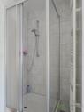 Dusche und Handtuchheizkörper - 