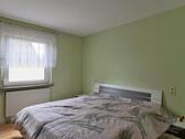 breites Bett - 2 Zimmer Etagenwohnung in Oberlungwitz