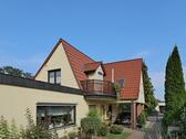 Außenansicht mit Dachbalkon - 