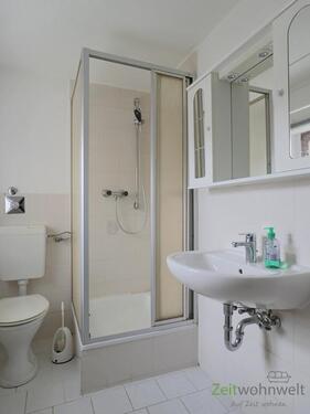 Dusche im Bad - 
