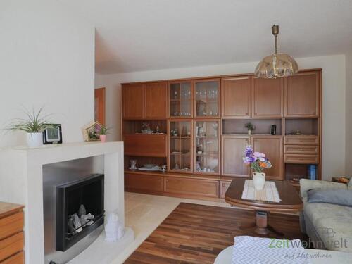 Blick zur Schrankwand - Etagenwohnung mit 60,00 m² in Dresden zur Miete