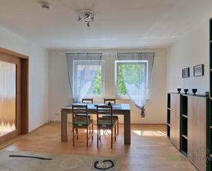 (EF1145_M) Erfurt: Ilversgehofen, großzügige möblierte Wohnung mit Balkon in ruhiger Wohnsiedlung