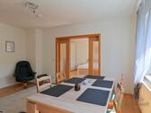 Blick zum Schlafzimmer - 3 Zimmer Etagenwohnung in Erfurt