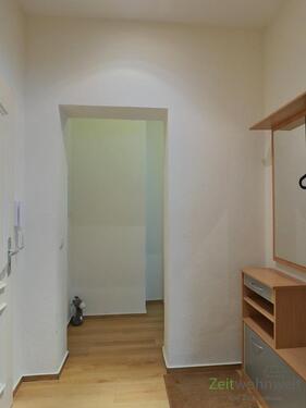 Flur mit Garderobe - 